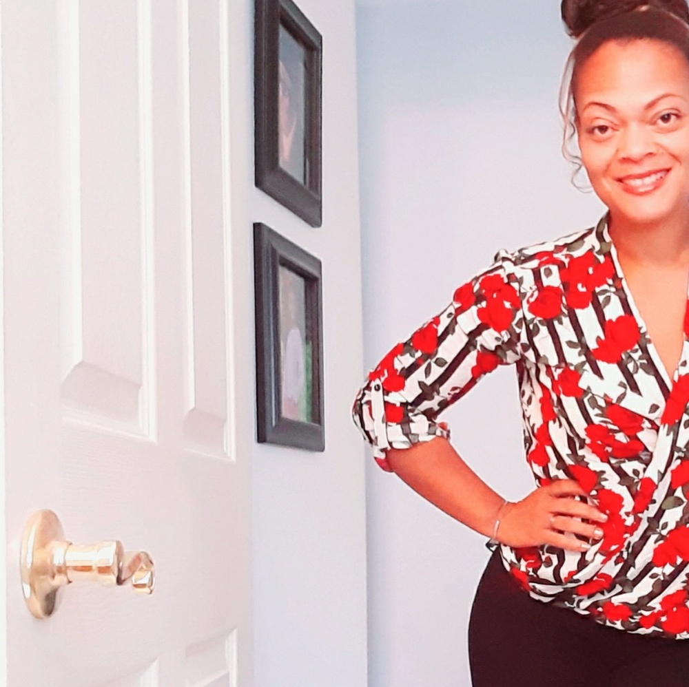 Meet your Posher, Dana